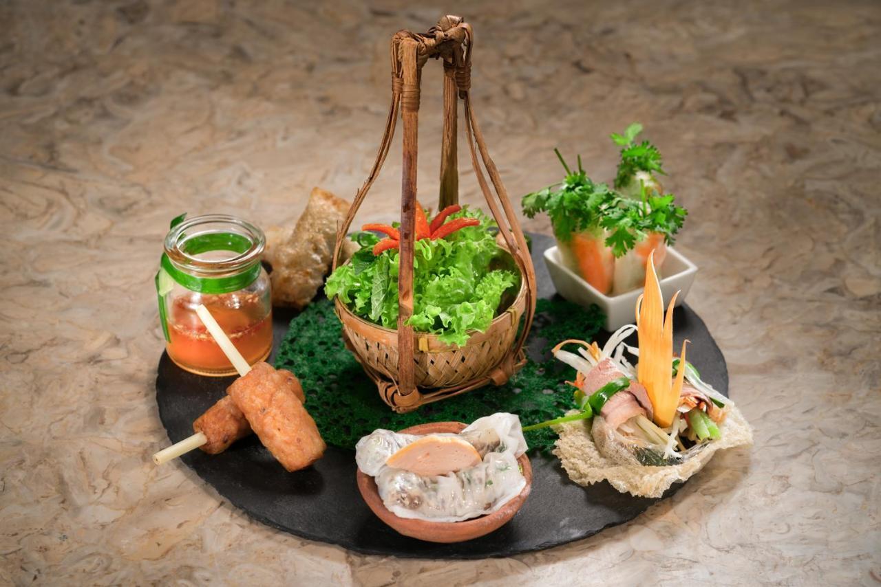 Vinpearl Resort & Spa Phu Quoc Exteriér fotografie A selection of Thai food