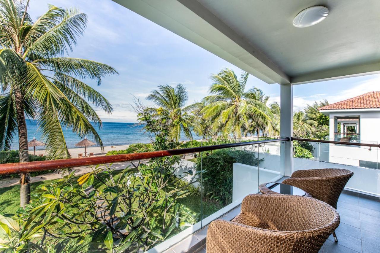 Vinpearl Resort & Spa Phu Quoc Exteriér fotografie Balcony of a hotel room