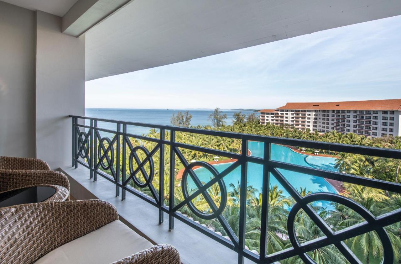 Vinpearl Resort & Spa Phu Quoc Exteriér fotografie Balcony of a guest room
