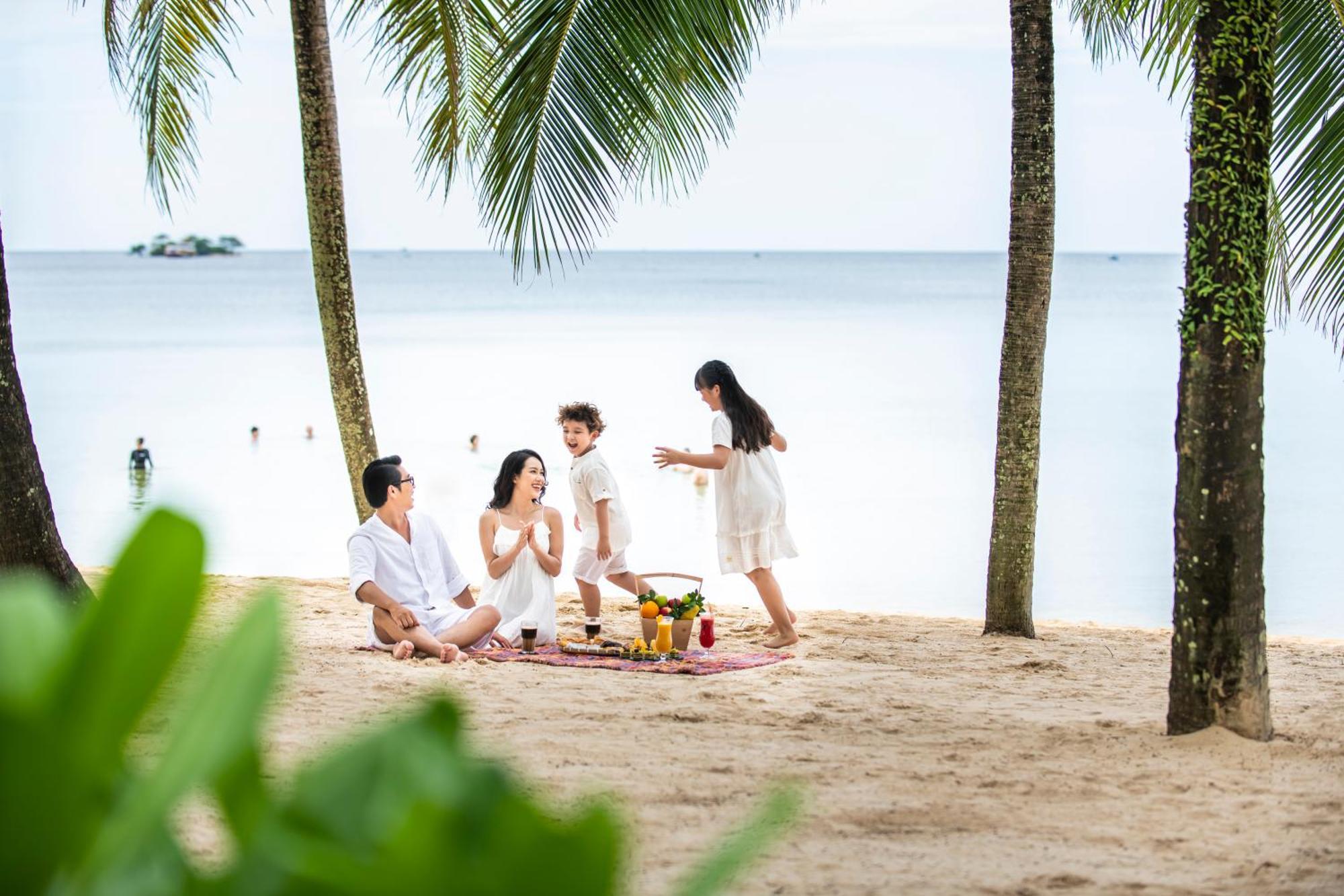 Vinpearl Resort & Spa Phu Quoc Exteriér fotografie A picnic on the beach